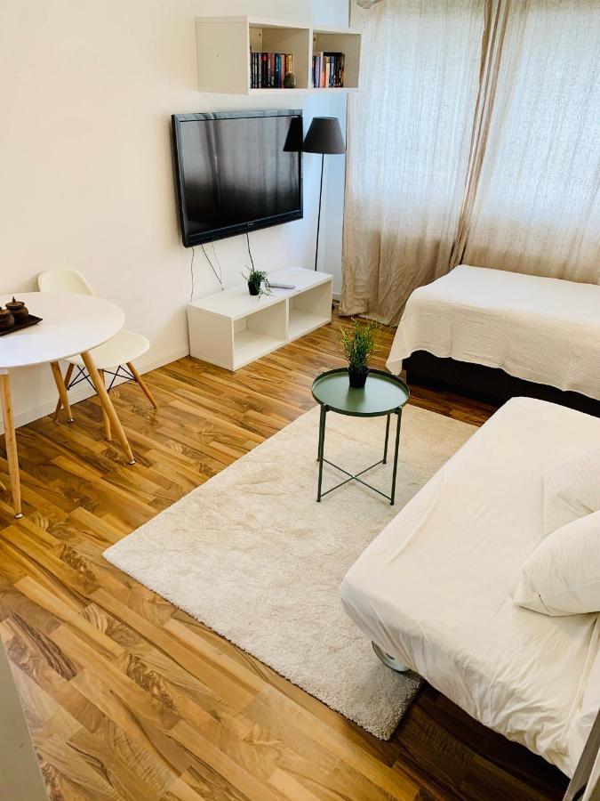 Top Renoviertes Apartement In Bester Lage Von Homburg- 5 Fussminuten Zur Uniklinik هومبورغ المظهر الخارجي الصورة
