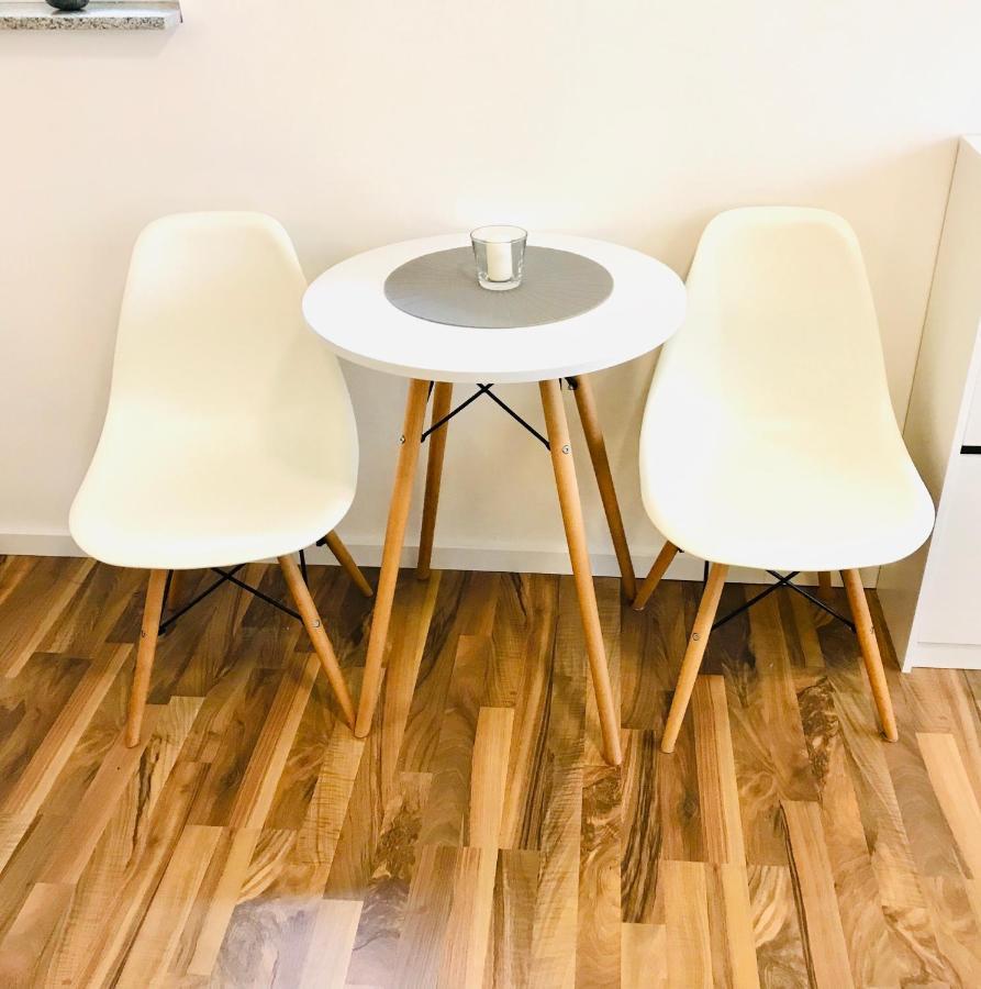 Top Renoviertes Apartement In Bester Lage Von Homburg- 5 Fussminuten Zur Uniklinik هومبورغ المظهر الخارجي الصورة