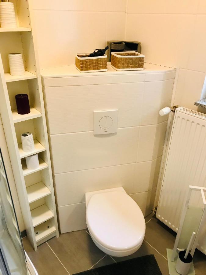Top Renoviertes Apartement In Bester Lage Von Homburg- 5 Fussminuten Zur Uniklinik هومبورغ المظهر الخارجي الصورة