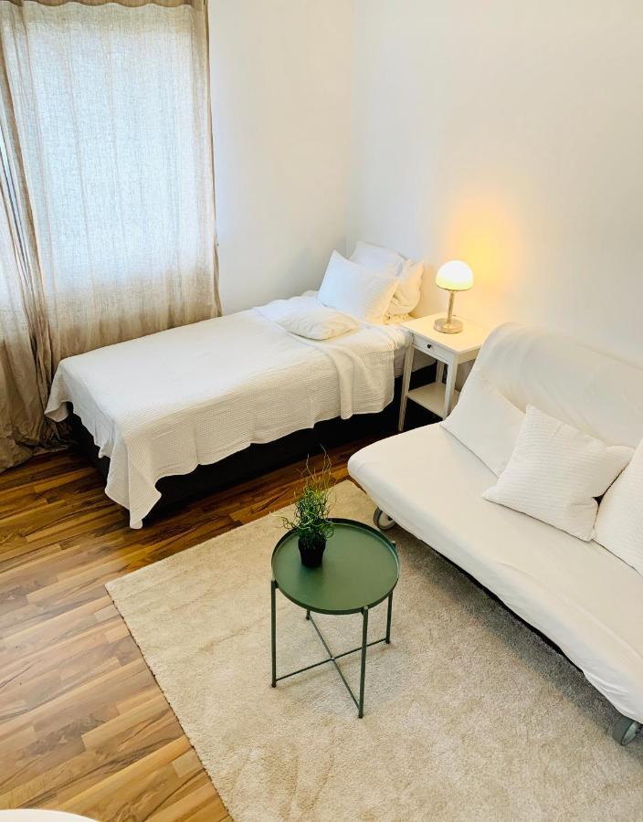 Top Renoviertes Apartement In Bester Lage Von Homburg- 5 Fussminuten Zur Uniklinik هومبورغ المظهر الخارجي الصورة